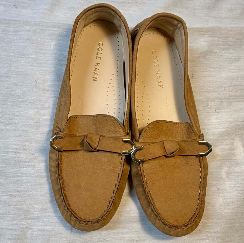 Cole Haan Women's Tan Leather Knotted Gold Hardware Driver Loafers